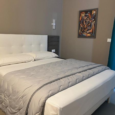 Sunset Guest House Reggio di Calabria Bagian luar foto
