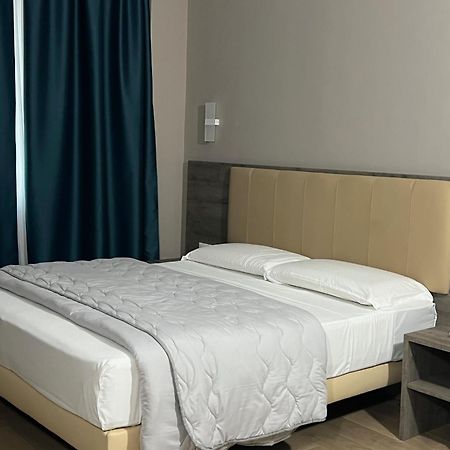 Sunset Guest House Reggio di Calabria Bagian luar foto