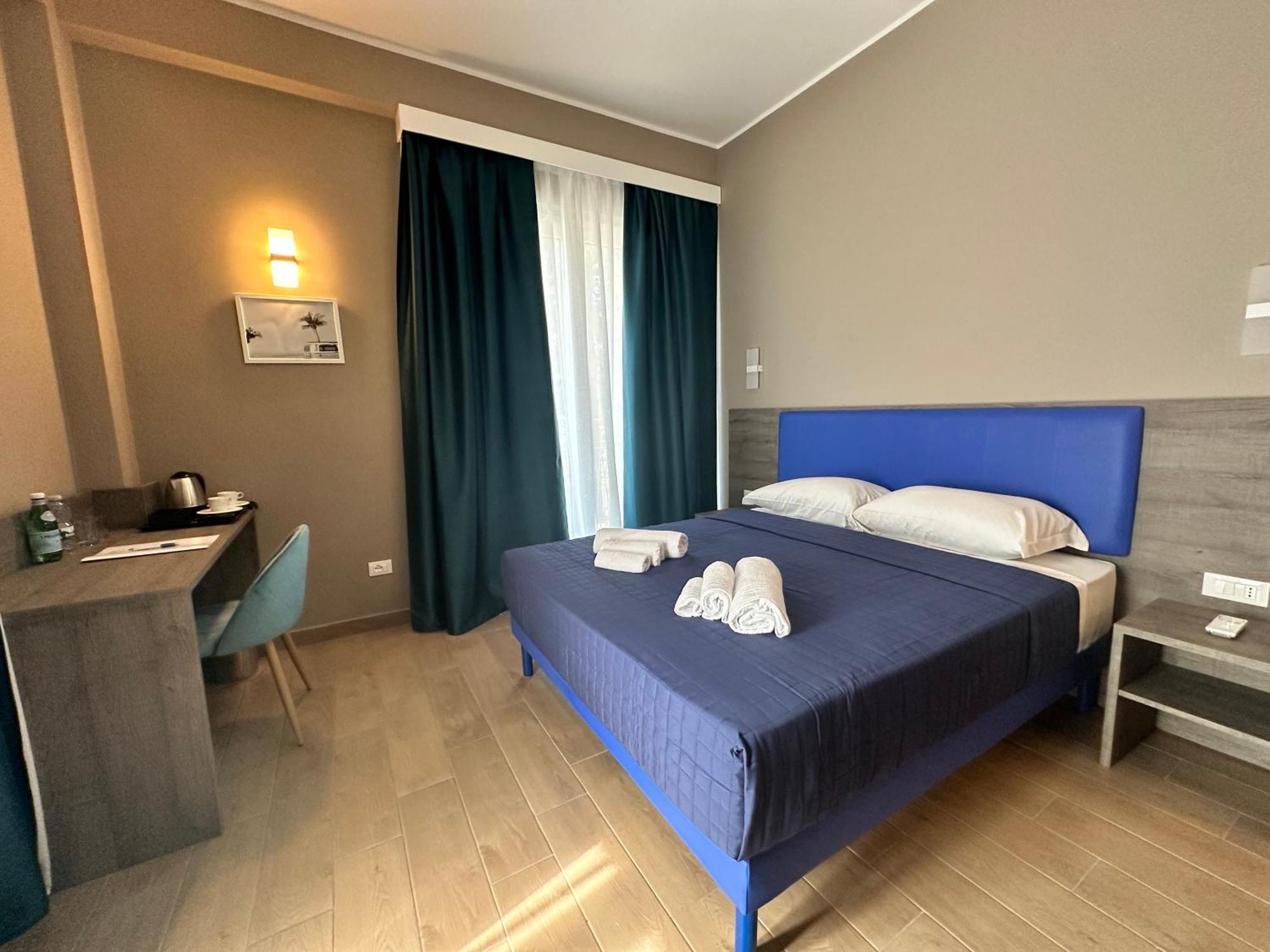 Sunset Guest House Reggio di Calabria Bagian luar foto