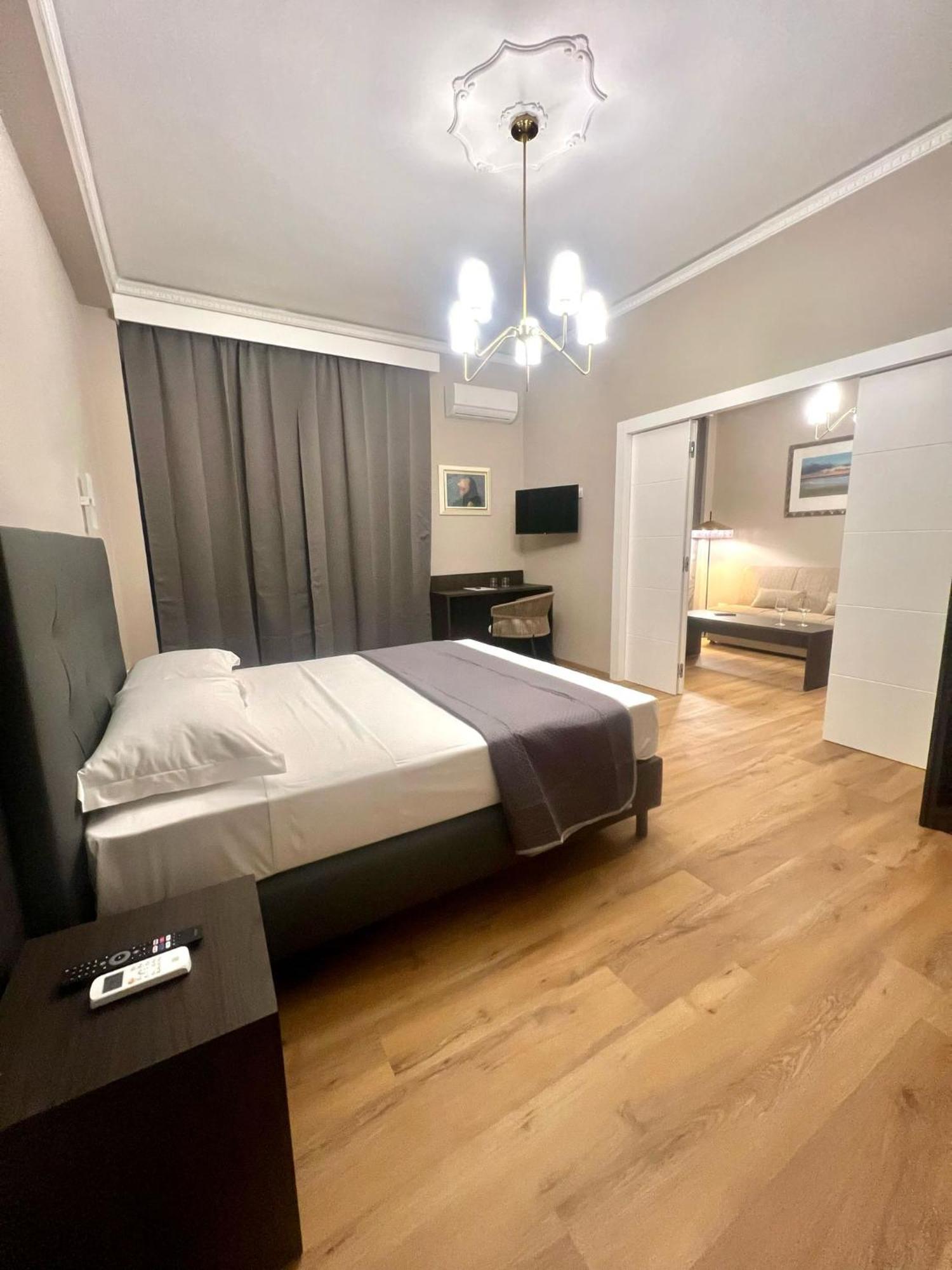 Sunset Guest House Reggio di Calabria Bagian luar foto