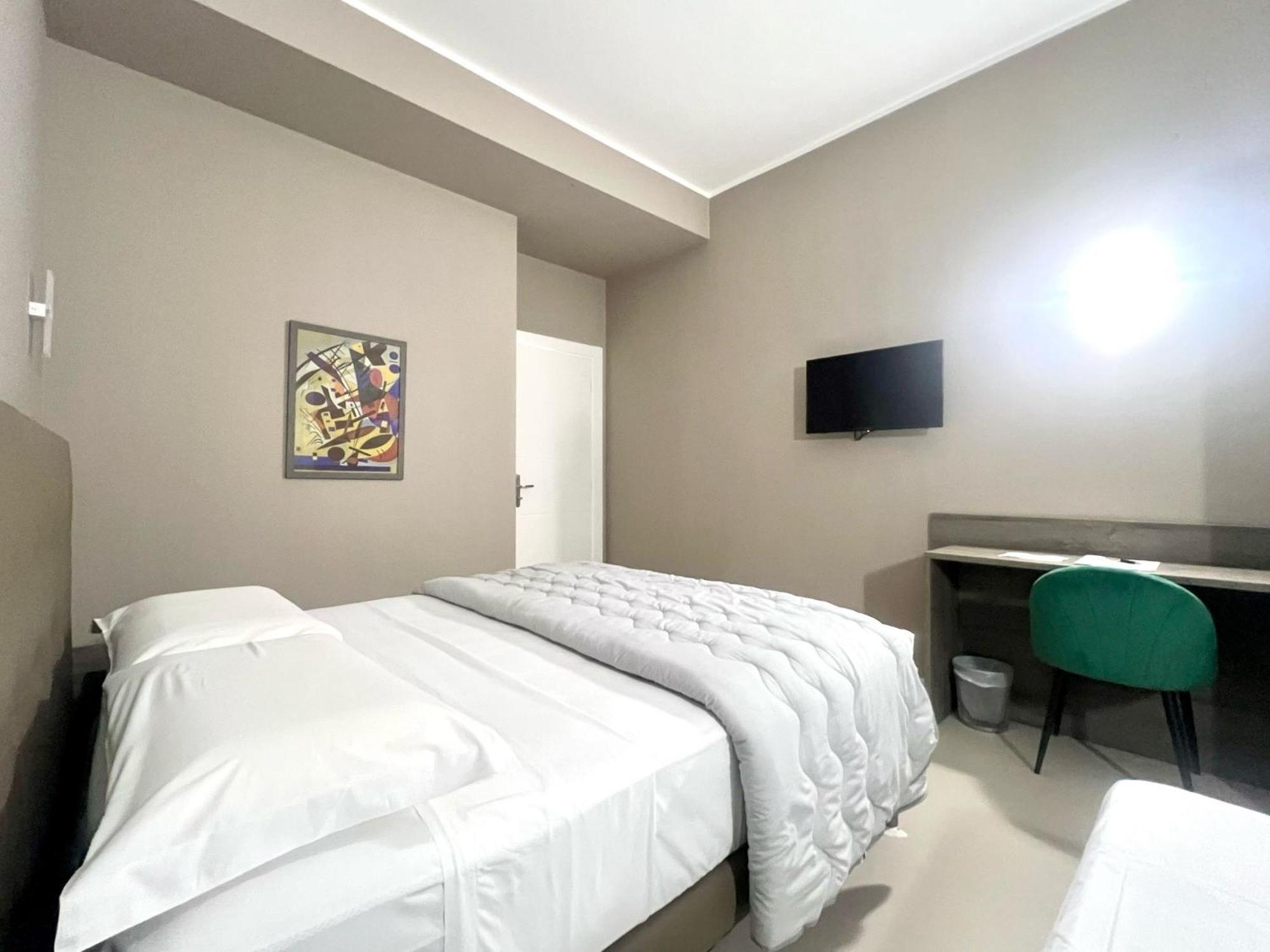 Sunset Guest House Reggio di Calabria Bagian luar foto