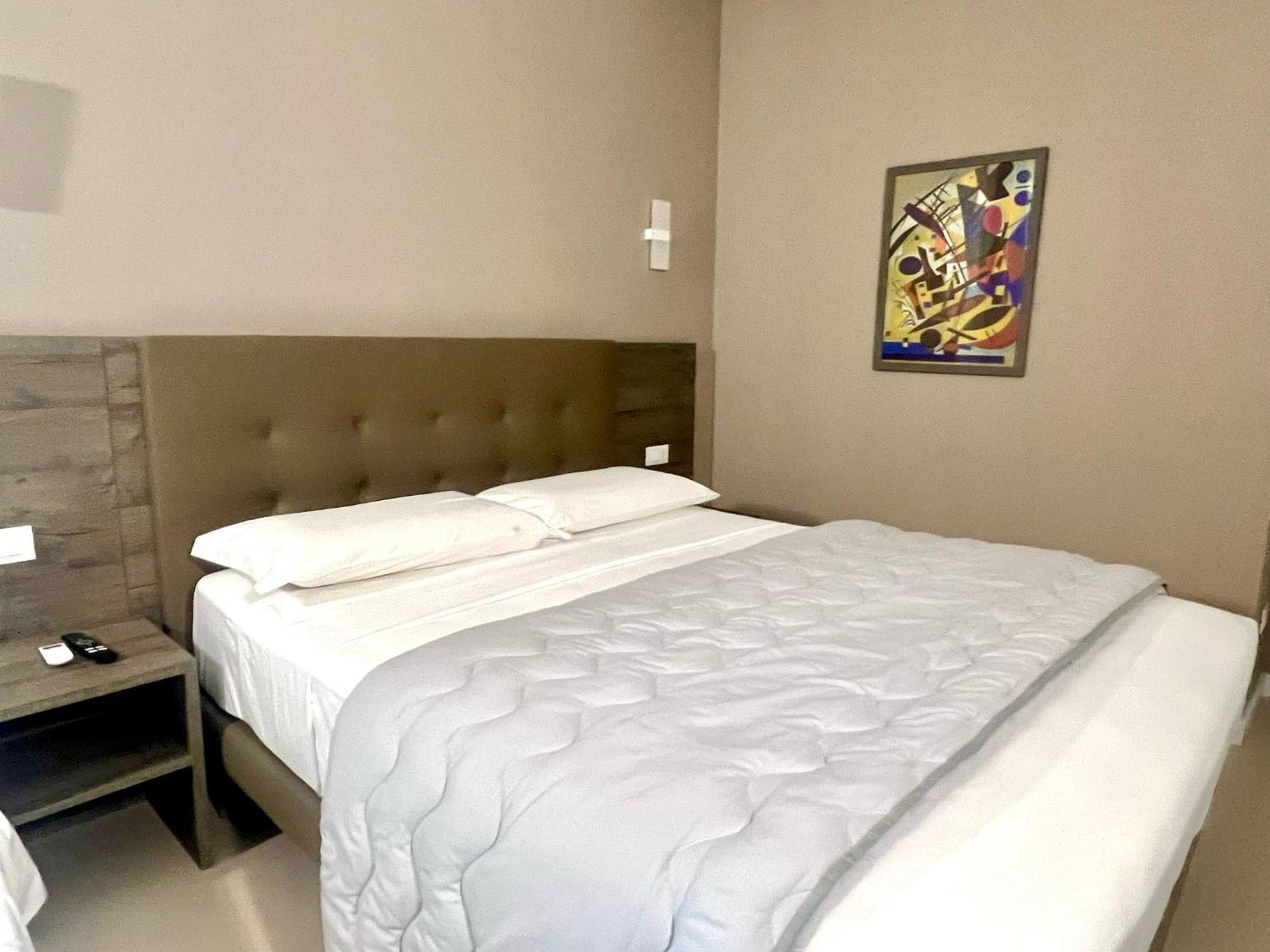 Sunset Guest House Reggio di Calabria Bagian luar foto